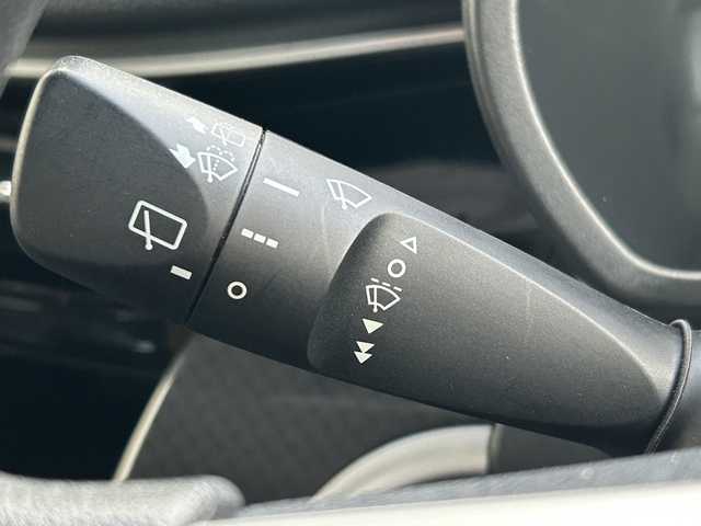 スバル ステラ カスタム R スマートアシスト 千葉県 2018(平30)年 1.3万km パール ワンオーナー/衝突被害低減ブレーキ/LEDヘッドライト/　・オートハイビーム/全方位カメラ/ナビ/フルセグTV/CD/DVD/Blue Tooth/アイドリングストップ