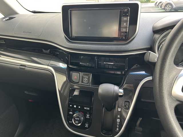 スバル ステラ カスタム R スマートアシスト 千葉県 2018(平30)年 1.3万km パール ワンオーナー/衝突被害低減ブレーキ/LEDヘッドライト/　・オートハイビーム/全方位カメラ/ナビ/フルセグTV/CD/DVD/Blue Tooth/D席シートヒーター/純正フロアマット/純正１４インチAW/取説/保証書/R1.2.3.4.5.6ディーラー記録簿あり