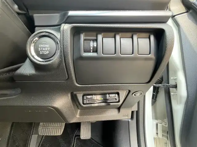 スバル レヴォーグ 1．8GT EX 静岡県 2021(令3)年 2.1万km クリスタルホワイトP 純正ナビ/フルセグTV/BT/USB/FSRカメラ/デジタルインナーミラー/前席シートヒーター /運転席パワーシート/前後ドライブレコーダー/ステアリングスイッチ/パドルシフト/衝突軽減ブレーキ/レーンキープアシスト/レーダークルーズコントロール/ブラインドスポットモニター/LEDヘッドライト/LEDフォグライト/純正17インチAW/スマートキー×2/保証書/取扱説明書/R6/7点検記録簿有