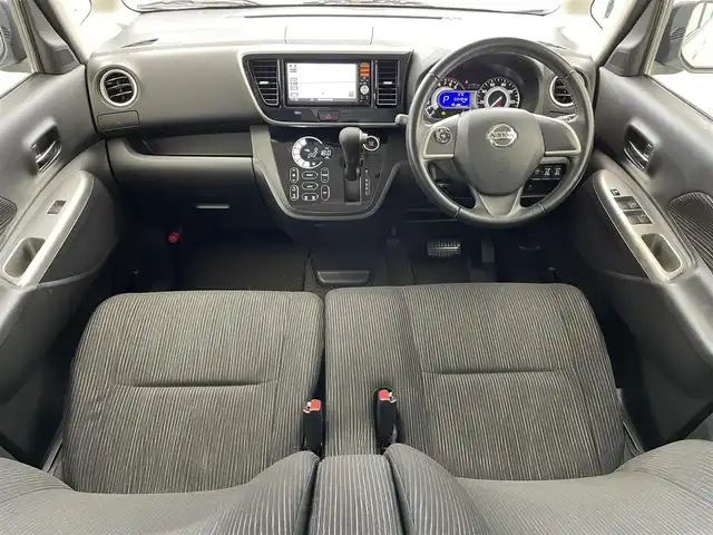 日産 デイズ ルークス ハイウェイスターX Gパッケージ 滋賀県 2016(平28)年 3.5万km クールシルバー 純正SDナビ/【Bluetooth・CD・FM・AM】/全方位カメラ/衝突被害軽減システム/両側パワースライドドア/横滑り防止装置/ETC/アイドリングストップ/HIDヘッドライト/オートライト/フォグランプ/純正15インチAW/プッシュスタート/スマートキー/フロアマット