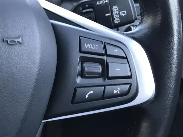 ＢＭＷ Ｘ１ xDrive 20i xライン ハイラインパッケージ 富山県 2015(平27)年 5.6万km 茶 4WD/サンルーフ/純正ナビ/Bluetooth/バックカメラ/衝突被害軽減ブレーキ/コーナーセンサー/レーンキープアシスト/レザーシート/ブラウンレザー調シートカバー/プッシュスタート/スマートキー/革巻きステアリング/シートヒーター/LEDヘッドライト/オートライト/ETC