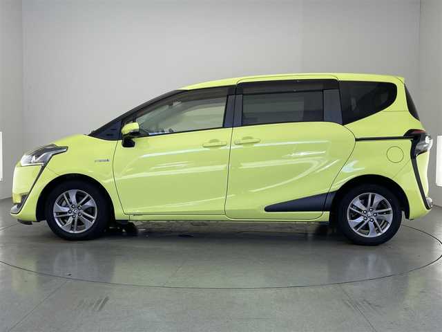 トヨタ シエンタ ハイブリッド G 愛知県 2016(平28)年 7.7万km エアーイエロー 純正ナビ　フルセグＴＶ　Ｂｌｕｅｔｏｏｔｈ　バックカメラ　両側電動スライド　ビルトインＥＴＣ　シートヒーター　ＬＥＤヘッドライト　純正１５インチＡＷ　スマートキー　プッシュスタート　オートライト　禁煙