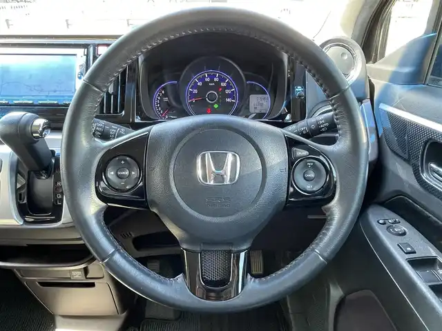 ホンダ Ｎ ＷＧＮ カスタム G Aパッケージ 岐阜県 2014(平26)年 7.6万km プレミアムゴールドパープルパール 4WD/純正ナビ/【CD.DVD.TV.Bluetooth．AM/FMラジオ】/バックカメラ/スマートキー/プッシュスタートボタン/クルーズコントロール/シティブレーキアクティブシステム/ベンチシート/オートライト/フォグライト/積込スタッドレスタイヤ/ドアバイザー/ウィンカーミラー/純正アルミホイール/純正フロアマット/取扱説明書/スペアキー