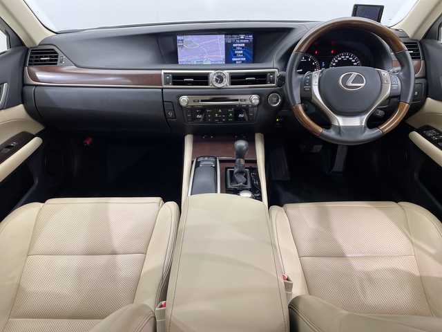 レクサス ＧＳ 350 バージョンL 栃木県 2013(平25)年 4.2万km ホワイトパールクリスタルシャイン 純正ナビ/(フルセグTV・Bluetooth・CD・DVD・USB・HDD・AUX)/バックカメラ　/本革シート(ベージュ)/全席シートヒーター/前席シートクーラー/クルーズコントロール/パドルシフト/電動パーキングブレーキ/リア電動サンシェード/ウッドコンビハンドル/前席パワーシート(メモリー機能付き)/ダブルオートエアコン/ビルトインETC/HIDヘッドライト/オートライト/フロントフォグランプ/レーダー/ドアバイザー/スマートキー/スペアキー/カードキー/取扱説明書/保証書