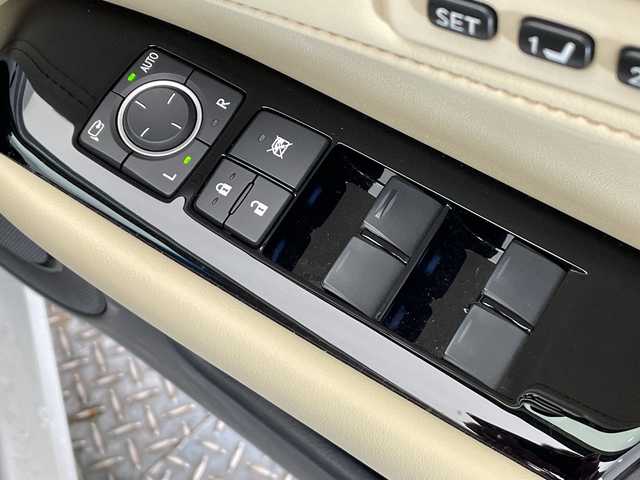 レクサス ＧＳ 350 バージョンL 栃木県 2013(平25)年 4.2万km ホワイトパールクリスタルシャイン 純正ナビ/(フルセグTV・Bluetooth・CD・DVD・USB・HDD・AUX)/バックカメラ　/本革シート(ベージュ)/全席シートヒーター/前席シートクーラー/クルーズコントロール/パドルシフト/電動パーキングブレーキ/リア電動サンシェード/ウッドコンビハンドル/前席パワーシート(メモリー機能付き)/ダブルオートエアコン/ビルトインETC/HIDヘッドライト/オートライト/フロントフォグランプ/レーダー/ドアバイザー/スマートキー/スペアキー/カードキー/取扱説明書/保証書