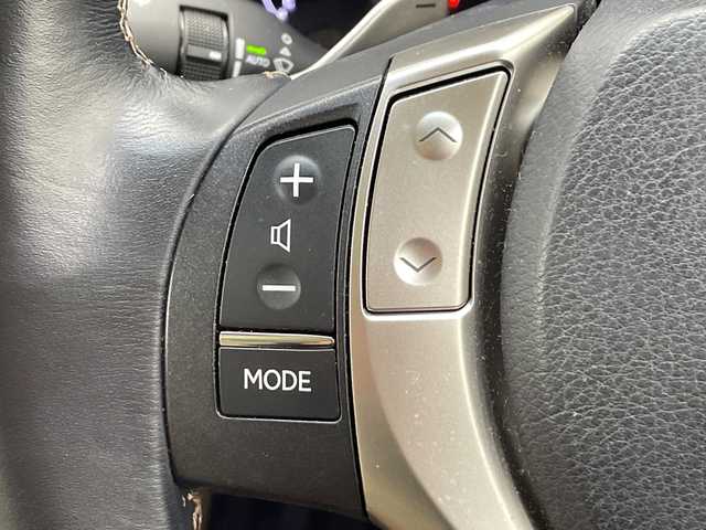 レクサス ＧＳ 350 バージョンL 栃木県 2013(平25)年 4.2万km ホワイトパールクリスタルシャイン 純正ナビ/(フルセグTV・Bluetooth・CD・DVD・USB・HDD・AUX)/バックカメラ　/本革シート(ベージュ)/全席シートヒーター/前席シートクーラー/クルーズコントロール/パドルシフト/電動パーキングブレーキ/リア電動サンシェード/ウッドコンビハンドル/前席パワーシート(メモリー機能付き)/ダブルオートエアコン/ビルトインETC/HIDヘッドライト/オートライト/フロントフォグランプ/レーダー/ドアバイザー/スマートキー/スペアキー/カードキー/取扱説明書/保証書