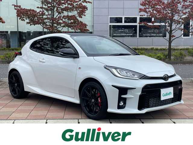 トヨタ ＧＲヤリス RZ ハイパフォーマンス 福島県 2020(令2)年 0.9万km プラチナホワイトパールマイカ JBLサウンドシステム/トヨタセーフティセンス/プリクラッシュセーフティ/レーントレーシングアシスト/レーダークルーズコントロール/レーントレーシングアシスト/オートマチックハイビーム/ロードサインアシスト/先行車発進告知機能/ブラインドスポットモニター/純正ディスプレイオーディオ/【USB/BT/Miracast/ナビ機能】/バックカメラ/ドライブレコーダー/ビルトインETC2.0/ヘッドアップディスプレイ/LEDオートライト/LEDフォグランプ/純正フロアマット