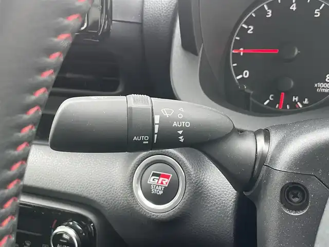 トヨタ ＧＲヤリス RZ ハイパフォーマンス 福島県 2020(令2)年 0.9万km プラチナホワイトパールマイカ JBLサウンドシステム/トヨタセーフティセンス/プリクラッシュセーフティ/レーントレーシングアシスト/レーダークルーズコントロール/レーントレーシングアシスト/オートマチックハイビーム/ロードサインアシスト/先行車発進告知機能/ブラインドスポットモニター/純正ディスプレイオーディオ/【USB/BT/Miracast/ナビ機能】/バックカメラ/ドライブレコーダー/ビルトインETC2.0/ヘッドアップディスプレイ/LEDオートライト/LEDフォグランプ/純正フロアマット