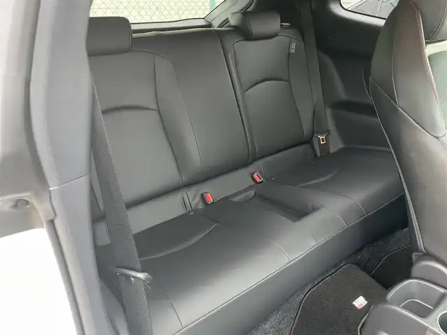 トヨタ ＧＲヤリス RZ ハイパフォーマンス 福島県 2020(令2)年 0.9万km プラチナホワイトパールマイカ JBLサウンドシステム/トヨタセーフティセンス/プリクラッシュセーフティ/レーントレーシングアシスト/レーダークルーズコントロール/レーントレーシングアシスト/オートマチックハイビーム/ロードサインアシスト/先行車発進告知機能/ブラインドスポットモニター/純正ディスプレイオーディオ/【USB/BT/Miracast/ナビ機能】/バックカメラ/ドライブレコーダー/ビルトインETC2.0/ヘッドアップディスプレイ/LEDオートライト/LEDフォグランプ/純正フロアマット