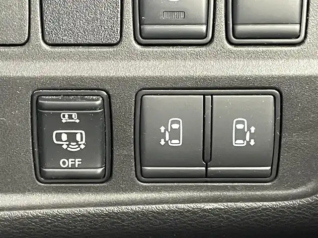 日産 セレナ e－パワー ハイウェイスター V 埼玉県 2022(令4)年 4.6万km ダークメタルグレー プロパイロット　純正１０インチナビ　アラウンドビューモニター　ＢＳＭ　ビルトインＥＴＣ２．０　ドライブレコーダー　インテリジェントルームミラー　シートヒーター　ステアリングヒーター　ＨＤＭＩ　ＬＥＤ