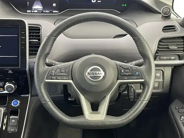 日産 セレナ e－パワー ハイウェイスター V 埼玉県 2022(令4)年 4.6万km ダークメタルグレー プロパイロット　純正１０インチナビ　アラウンドビューモニター　ＢＳＭ　ビルトインＥＴＣ２．０　ドライブレコーダー　インテリジェントルームミラー　シートヒーター　ステアリングヒーター　ＨＤＭＩ　ＬＥＤ