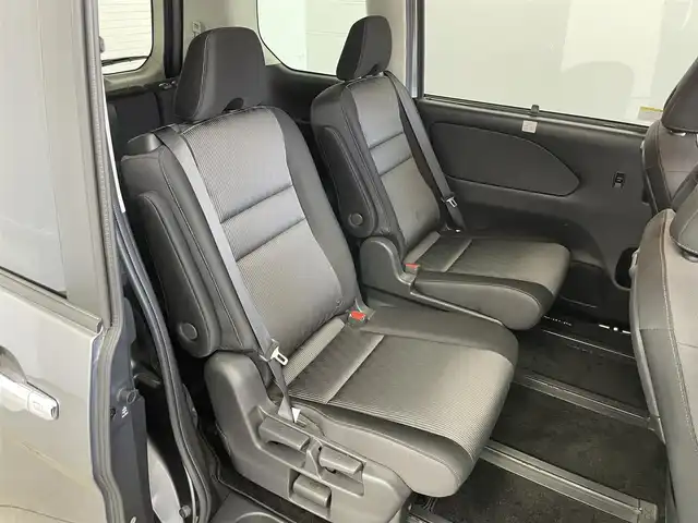 日産 セレナ e－パワー ハイウェイスター V 埼玉県 2022(令4)年 4.6万km ダークメタルグレー プロパイロット　純正１０インチナビ　アラウンドビューモニター　ＢＳＭ　ビルトインＥＴＣ２．０　ドライブレコーダー　インテリジェントルームミラー　シートヒーター　ステアリングヒーター　ＨＤＭＩ　ＬＥＤ
