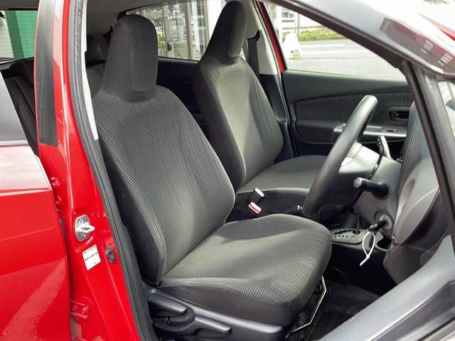 トヨタ ヴィッツ F 京都府 2014(平26)年 7.2万km スーパーレッドⅤ 社外メモリナビ/リモコンキー/ETC