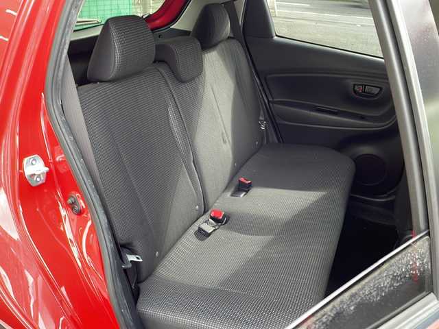 トヨタ ヴィッツ F 京都府 2014(平26)年 7.2万km スーパーレッドⅤ 社外メモリナビ/リモコンキー/ETC