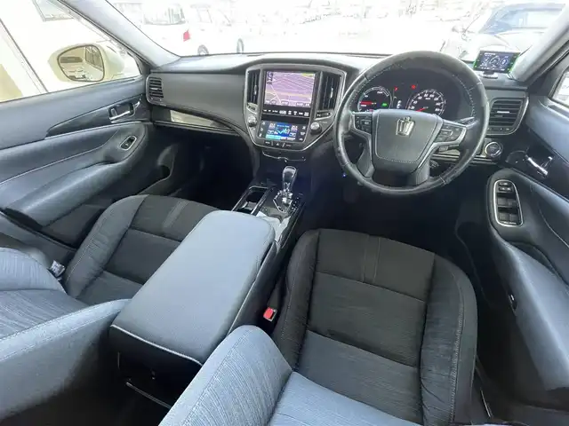 トヨタ クラウン ハイブリッド アスリートS 千葉県 2013(平25)年 10.8万km ホワイトパールクリスタルシャイン ワンオーナー/スパッタリング18インチAW＜OP＞/アドバンストパッケージ＜OP＞/〇プリクラッシュセーフティシステム/〇クリアランスソナー/〇レーダークルーズコントロール/純正HDDナビ＜OP＞/フルセグTV/CD/DVD/BTオーディオ/バックカメラ/前席パワーシート/シートヒーター/ビルトインETC/スマートキー/プッシュスタート/純正前方ドライブレコーダー/ステアリングヒーター/ステアリングスイッチ/レーダー探知機＜ZERO　702V＞/バイキセノン式ヘッドランプ/保証書/取説/スペアキー