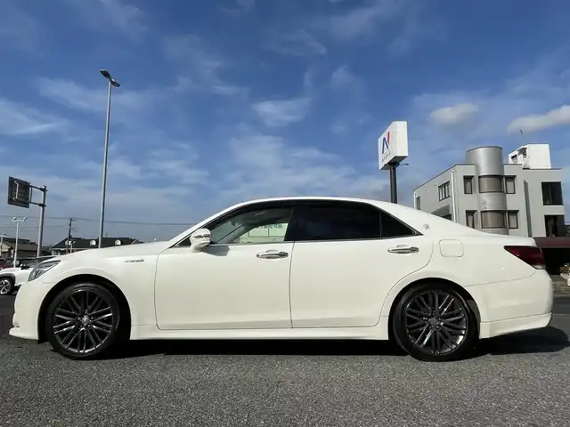 トヨタ クラウン ハイブリッド アスリートS 千葉県 2013(平25)年 10.8万km ホワイトパールクリスタルシャイン ワンオーナー/スパッタリング18インチAW＜OP＞/アドバンストパッケージ＜OP＞/〇プリクラッシュセーフティシステム/〇クリアランスソナー/〇レーダークルーズコントロール/純正HDDナビ＜OP＞/フルセグTV/CD/DVD/BTオーディオ/バックカメラ/前席パワーシート/シートヒーター/ビルトインETC/スマートキー/プッシュスタート/純正前方ドライブレコーダー/ステアリングヒーター/ステアリングスイッチ/レーダー探知機＜ZERO　702V＞/バイキセノン式ヘッドランプ/保証書/取説/スペアキー