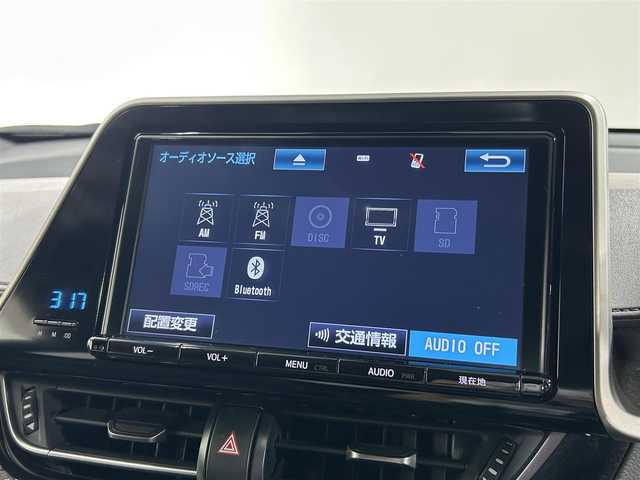 トヨタ Ｃ－ＨＲ G LEDエディション 大阪府 2017(平29)年 5.7万km ブラック/メタルストリームM 純正９ｉｎｃナビ　衝突軽減　レーンアシスト　モデリスタ　クリアランスソナー　オートホールド　スマートキー　ＢＳＭ　バックカメラ　ドラレコ　ＥＴＣ　純正ホイール　シートヒーター　Ｂｌｕｅｔｏｏｔｈ