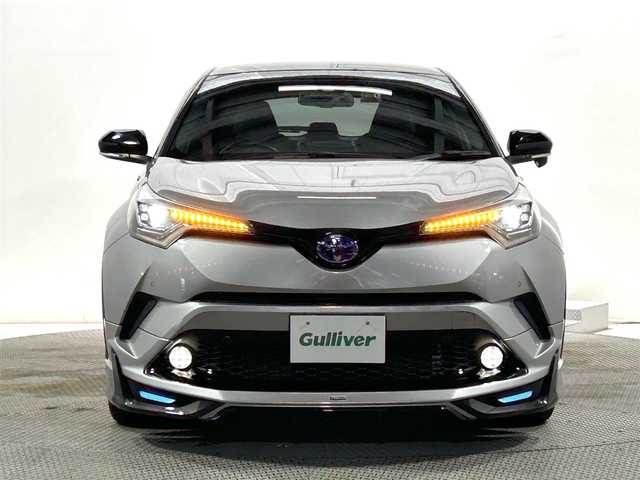トヨタ Ｃ－ＨＲ G LEDエディション 大阪府 2017(平29)年 5.7万km ブラック/メタルストリームM 純正９ｉｎｃナビ　衝突軽減　レーンアシスト　モデリスタ　クリアランスソナー　オートホールド　スマートキー　ＢＳＭ　バックカメラ　ドラレコ　ＥＴＣ　純正ホイール　シートヒーター　Ｂｌｕｅｔｏｏｔｈ
