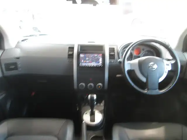 日産 エクストレイル 20X 千葉県 2009(平21)年 4.4万km ダイヤモンドシルバー 純正HDDナビ　・フルセグTV/バックカメラ/純正オーディオ【CD/DVD/USB】/クルーズコントロール/前席シートヒーター/ドライブレコーダー/カブロンシート/HIDヘッドライト/フォグランプ/スマートキー/ルーフレール/H23、24、26、27、28、30、/　 R1、2、4、5、6、7年記録簿有