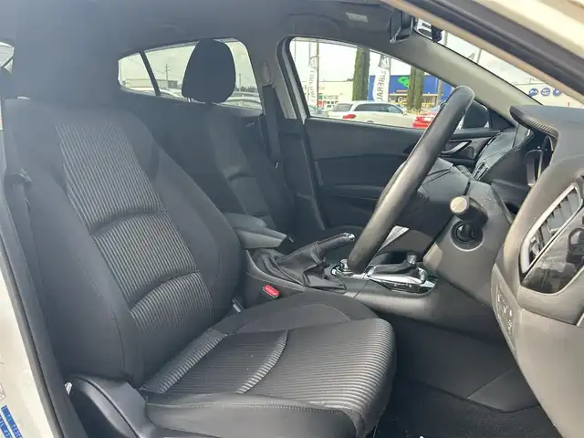 マツダ アクセラ スポーツ 15S 茨城県 2015(平27)年 5.9万km スノーフレイクホワイトパールマイカ 純正ナビ/（AM.FM.CD.DVD.BT.USB）/フルセグTV/バックカメラ/ビルトインETC/純正フロアマット/電格ミラー