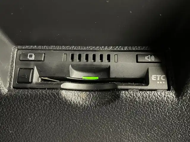 トヨタ プリウス S ツーリングセレクション 滋賀県 2018(平30)年 13.7万km グレーメタリック アルパイン社製９インチディスプレイオーディオ/（Bluetooth/AppleCarPlay/AndroidAuto)/バックカメラ/モデリスタエアロ/前後ドライブレコーダー/純正LEDライト/レザーシート/横滑り防止装置/オートライト