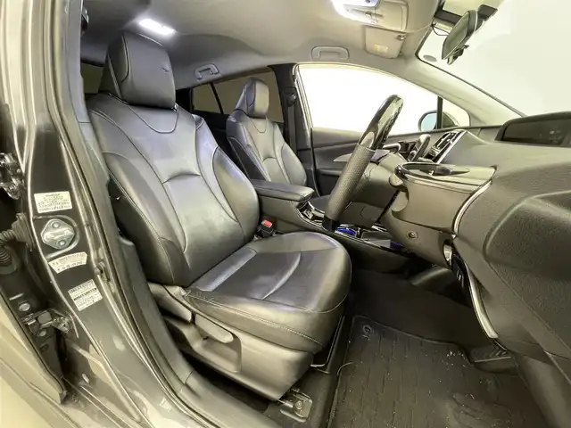 トヨタ プリウス S ツーリングセレクション 滋賀県 2018(平30)年 13.7万km グレーメタリック アルパイン社製９インチディスプレイオーディオ/（Bluetooth/AppleCarPlay/AndroidAuto)/バックカメラ/モデリスタエアロ/前後ドライブレコーダー/純正LEDライト/レザーシート/横滑り防止装置/オートライト