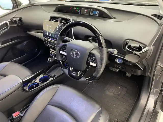 トヨタ プリウス S ツーリングセレクション 滋賀県 2018(平30)年 13.7万km グレーメタリック アルパイン社製９インチディスプレイオーディオ/（Bluetooth/AppleCarPlay/AndroidAuto)/バックカメラ/モデリスタエアロ/前後ドライブレコーダー/純正LEDライト/レザーシート/横滑り防止装置/オートライト