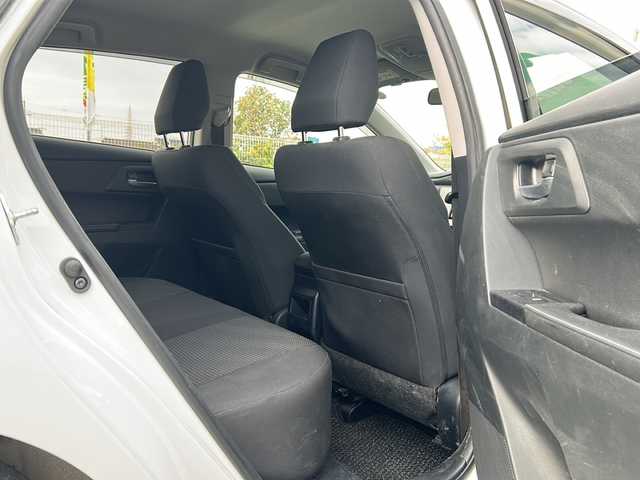 トヨタ オーリス 150X Sパッケージ 兵庫県 2017(平29)年 3.9万km ホワイトパールクリスタルシャイン 純正SDメモリナビ/（Bluetooth/CD/DVD/AM/FM/ワンセグテレビ）/ワンオーナー/ETC/ドラレコ/バックカメラ/プッシュスタート/スマートキー×1/純正アルミホイール16インチ/純正ドアバイザー/プリクラッシュ/車線逸脱防止支援システム/横滑り防止機能