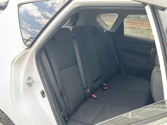 トヨタ オーリス 150X Sパッケージ 兵庫県 2017(平29)年 3.9万km ホワイトパールクリスタルシャイン 純正SDメモリナビ/（Bluetooth/CD/DVD/AM/FM/ワンセグテレビ）/ワンオーナー/ETC/ドラレコ/バックカメラ/プッシュスタート/スマートキー×1/純正アルミホイール16インチ/純正ドアバイザー/プリクラッシュ/車線逸脱防止支援システム/横滑り防止機能