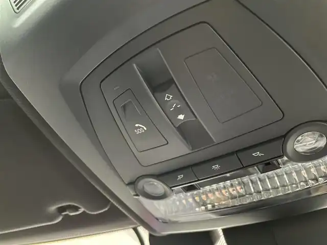 ＢＭＷ ５２３ｄ ツーリング Mスポーツ ハイライン 福岡県 2016(平28)年 6万km アルピンホワイトⅢ サンルーフ/純正ナビ/AM/FM/TV（フルセグ/Bluetooth/アイドリングストップ/クルーズコントロール/パドルシフト/レーンキープアシスト/パーキングアシスト/オートホールド/横滑り防止/シートヒーター（D/N)/パワーシート（D/N)/シートメモリー/パワーバックドア/ETC(ビルドIN）/ドライブレコーダー（前後）/純正アルミホイール/オートライト/フォグランプ/電動格納ミラー/保証書/取扱説明書/スペアキー×１/プッシュスタート