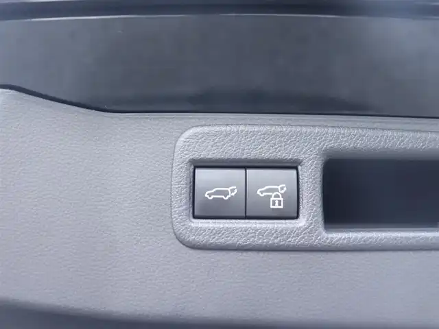 トヨタ ハリアー ハイブリッド Z 神奈川県 2023(令5)年 2.5万km プレシャスブラックパール ワンオーナー /モデリスタエアロ/デジタルインナーミラー/純正ナビ/フルセグテレビ/バックカメラ/運転席パワーシート/ETC2.0/アダプティブクルーズ/プッシュスタート/ドライブレコーダー/保証書/取説、ナビ説/記録簿（R6.7）/スペアスマートキー