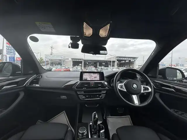 ＢＭＷ Ｘ３ xDrive20d Mスポーツ 滋賀県 2020(令2)年 2.8万km サファイアブラックP ハイラインパッケージ　/セレクトパッケージ　/カープレイ　/電動パノラマサンルーフ　/全席シートヒーター　/リヤサイドウィンドウローラー　/ハーマンカードン　/純正１９ＡＷ　/純正ナビ　/全方位カメラ　/パークアシスト/1オーナー/アンビエントライト