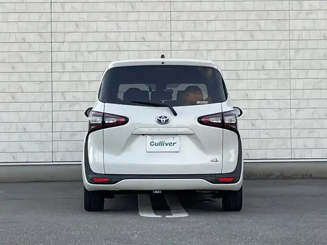 トヨタ シエンタ ハイブリッド G 福岡県 2017(平29)年 6.3万km ホワイトパールクリスタルシャイン 純正7型SDナビ(フルセグTV/CD/DVD/BT)バックモニタートヨタセーフティーセンス両側パワスラETCドラレコ純正LEDヘッドライト純正フロアマット純正アルミホイール15インチスマートキープッシュスタート