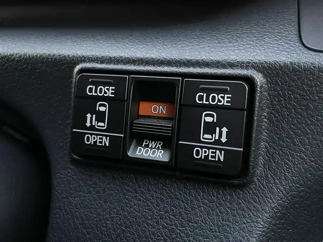 トヨタ シエンタ ハイブリッド G 福岡県 2017(平29)年 6.3万km ホワイトパールクリスタルシャイン 純正7型SDナビ(フルセグTV/CD/DVD/BT)バックモニタートヨタセーフティーセンス両側パワスラETCドラレコ純正LEDヘッドライト純正フロアマット純正アルミホイール15インチスマートキープッシュスタート