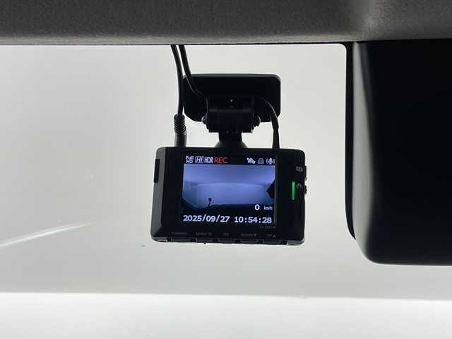 トヨタ ハイラックス Z 愛知県 2023(令5)年 1.8万km アティチュードブラックマイカ 9インチフローティングナビ/・AVIC-RF720/・フルセグTV/・Bluetooth/・バックカメラ/ETC/前後ドライブレコーダー/トノカバー/LEDヘッドライト/シートカバー/アイドリングストップ/コーナーセンサー/DPF再生/センターデフロック