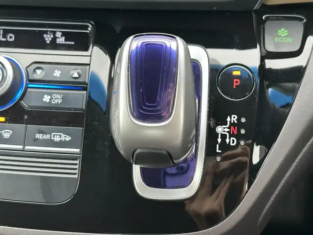 ホンダ フリード ハイブリット G ホンダセンシング 兵庫県 2018(平30)年 6.6万km ブルーホライゾンM ナビ/Bluetooth/フルセグ/FM/AM/CD/DVD/リアモニター/両側パワースライド/純正フロアマット/プッシュスタート/衝突軽減ブレーキ/スマートキー/オートライト/LEDヘッドライト