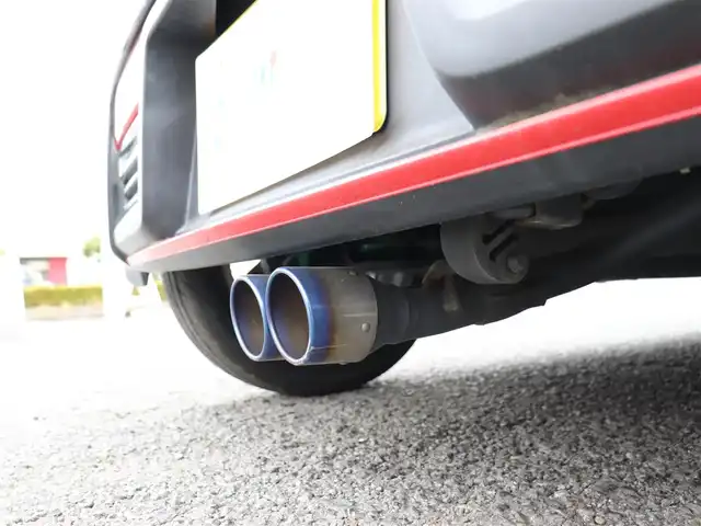 スズキ アルト ターボRS 神奈川県 2016(平28)年 7.6万km ブルーイッシュブラックパール3 TEIN車高調/HKSマフラー/15インチAW165/55R15/メモリナビ（CN-F1DVD）/ワンセグテレビ/シートヒーター/ドライブレコーダー（前後）/アイドリングストップ/ドアバイザー/プッシュスタート/ETC/保証書、取説/スペアスマートキー