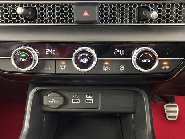 ホンダ シビック タイプR 埼玉県 2025(令7)年 0.1千km フレームレッド 純正ナビ/（FM/AM/TV/USB/BT）/ビルトインＥＴＣ２．０　/ブラインドスポットモニター　/ヒーデットドアミラー/レーダークルーズコントロール/コーナーセンサー　/レーンキープアシスト　/衝突軽減ブレーキ　/革巻きハンドル　/ＬＥＤヘッドライト/プッシュスタート/スマートキー