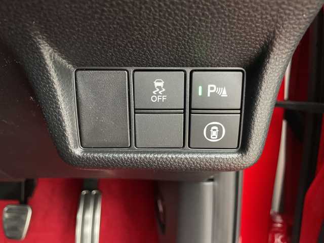 ホンダ シビック タイプR 埼玉県 2025(令7)年 0.1千km フレームレッド 純正ナビ/（FM/AM/TV/USB/BT）/ビルトインＥＴＣ２．０　/ブラインドスポットモニター　/ヒーデットドアミラー/レーダークルーズコントロール/コーナーセンサー　/レーンキープアシスト　/衝突軽減ブレーキ　/革巻きハンドル　/ＬＥＤヘッドライト/プッシュスタート/スマートキー