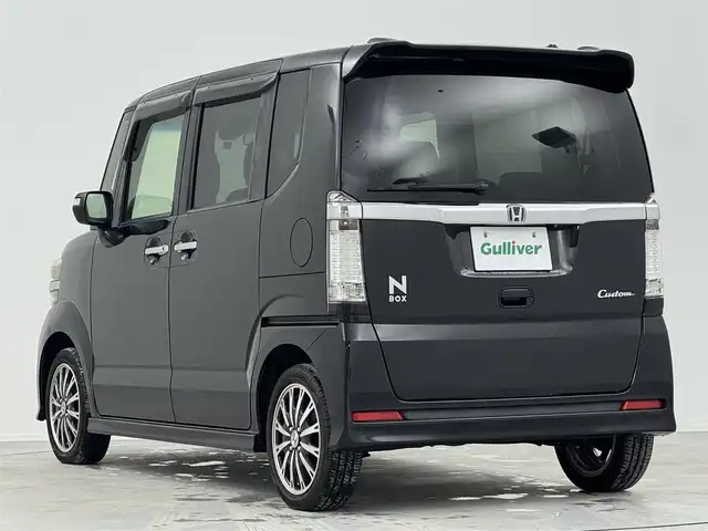 ホンダ Ｎ ＢＯＸ カスタム G ターボ Aパッケージ 熊本県 2014(平26)年 5.6万km スマートブラック 純正ナビ/（FM/AM/BT/TV)/安全装備/・横滑り防止装置/・衝突被害軽減システム/アイドリングストップ/クルーズコントロール/バックカメラ/フルセグテレビ/ETC/ベンチシート/純正フロアマット/両側パワースライド/オートライト/LEDライト/純正アルミホイール/プッシュスタート/ドアバイザー/ウィンカーミラー