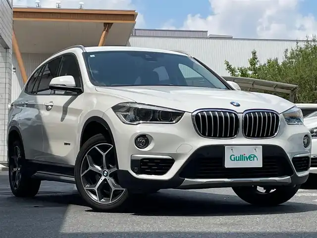 ＢＭＷ Ｘ１ 東京都 2016(平28)年 7.8万km アルピンホワイトⅢ 純正HDDナビ/・Bluetooth接続/・FM AM/・バックカメラ/黒革ハーフレザーシート/・パワーシート/パーキングアシスト/コーナーセンサー/ETC/純正18インチAW/左右独立オートエアコン/スマートキー/ABS/横滑り防止/盗難防止/MTモード付AT/スペアキー/保証書＆取扱説明書