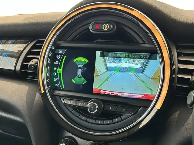 ＭＩＮＩ ミニ クーパー S 福岡県 2018(平30)年 2.3万km チリ・レッド ユニオンジャックテール　/純正ナビ　/バックカメラ　/ＡＣＣ　/前後ソナー　/ＪＣＷレザーステアリング　/ＭＩＮＩＹｏｕｒｓイルミネーテッド　/パドルシフト　/ＭＩＮＩドライビングモード　/スマートキー　/ＬＥＤライト