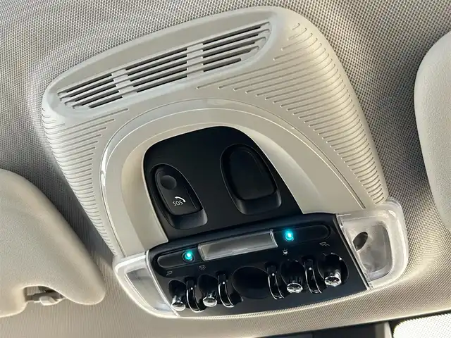 ＭＩＮＩ ミニ クーパー S 福岡県 2018(平30)年 2.3万km チリ・レッド ユニオンジャックテール　/純正ナビ　/バックカメラ　/ＡＣＣ　/前後ソナー　/ＪＣＷレザーステアリング　/ＭＩＮＩＹｏｕｒｓイルミネーテッド　/パドルシフト　/ＭＩＮＩドライビングモード　/スマートキー　/ＬＥＤライト