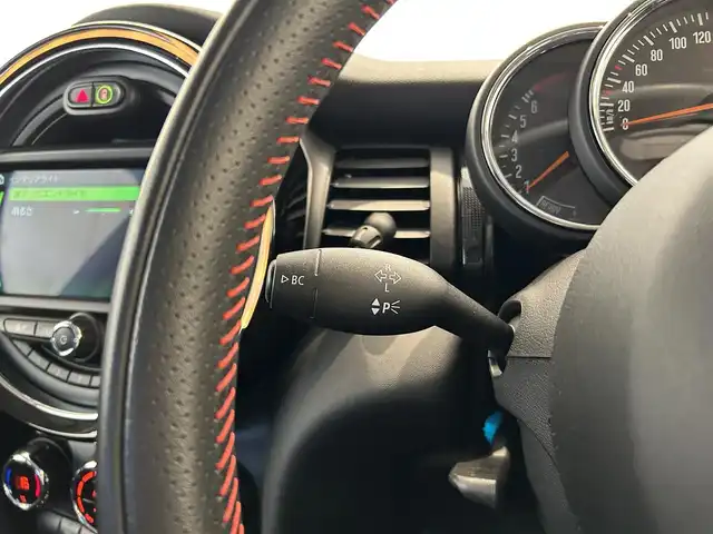 ＭＩＮＩ ミニ クーパー S 福岡県 2018(平30)年 2.3万km チリ・レッド ユニオンジャックテール　/純正ナビ　/バックカメラ　/ＡＣＣ　/前後ソナー　/ＪＣＷレザーステアリング　/ＭＩＮＩＹｏｕｒｓイルミネーテッド　/パドルシフト　/ＭＩＮＩドライビングモード　/スマートキー　/ＬＥＤライト