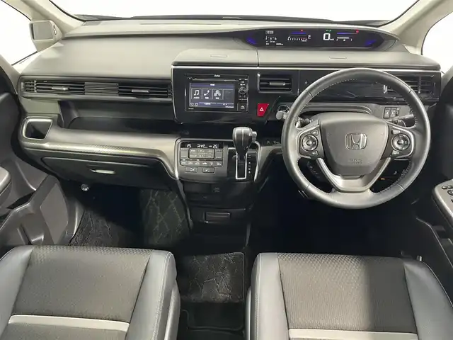 ホンダ ステップワゴン スパーダ クルスピセンシング 大阪府 2018(平30)年 4.1万km プレミアムスパークルブラックパール 純正ナビTV バックカメラ レーダークルコン 衝突軽減ブレーキ レーンアシスト オートハイビーム ハーフレザー シートヒーター わくわくゲート 両側パワースライドドア リアオートエアコン ドライブレコーダー ETC