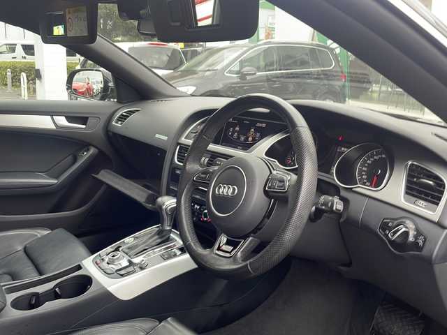 アウディ Ａ５ SB 2．0 TFSI クワトロ 東京都 2015(平27)年 7.5万km ミトスブラックメタリック 新車時保証書　取扱説明書/純正ナビ/（フルセグ/SD/BT/CD/DVD/FM/AM）/バックカメラ　ETC/ドライブレコーダー（360°＋リアカメラ）/パドルシフト/レザーシート/シートヒーター（D/N）/パワーシート（D/N）/オートホールド/スマートキー×２/純正18インチアルミ