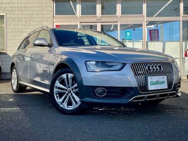 アウディ Ａ４ オールロードクワトロ 青森県 2015(平27)年 11.8万km フローレットシルバーM ４WD/純正ナビ(BlueTooth/RADIO)/本革シート（黒）/D/N席シートヒーター/D/N席パワーシート/MTモード/ルーフレール/ステアリングスイッチ/フォグランプ/スペアキー/245/45/18純正アルミホイール/保証書/取扱説明書/ナビ説明書/記録簿(令和6年ディーラー点検あり)