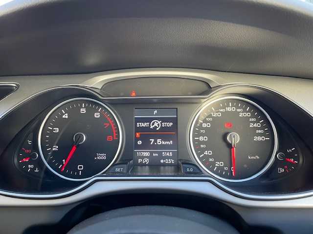 アウディ Ａ４ オールロードクワトロ 青森県 2015(平27)年 11.8万km フローレットシルバーM ４WD/純正ナビ(BlueTooth/RADIO)/本革シート（黒）/D/N席シートヒーター/D/N席パワーシート/MTモード/ルーフレール/ステアリングスイッチ/フォグランプ/スペアキー/245/45/18純正アルミホイール/保証書/取扱説明書/ナビ説明書/記録簿(令和6年ディーラー点検あり)