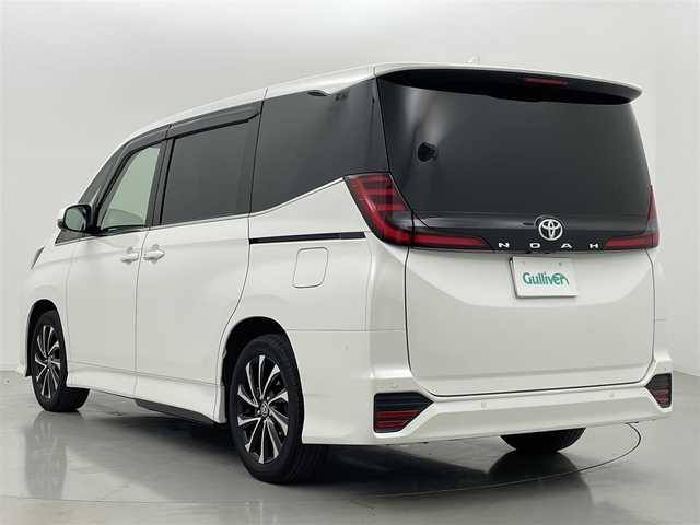 トヨタ ノア S－Z 熊本県 2022(令4)年 2.1万km ホワイトパールクリスタルシャイン ワンオーナー　/禁煙車　/純正10.5インチナビ（ＣＤ・ＤＶＤ・フルセグ・ＢＴ・ＵＳＢ・ＡｐｐｌＣａｒＰｌａｙ・ＡｎｄｒｏｉｄＡｕｔｏ）/全周囲カメラ　/純正１４インチフリップダウンモニター/ビルトインＥＴＣ２．０　/前後クリアランスソナー/両側パワースライドドア/トヨタセーフティーセンス/・プリクラッシュセーフティ/・レーントレーシングアシスト/・レーンデェパーチャアラート/・追従機能付きレーダークルーズコントロール/・オートマチックハイビーム/・ロードサインアシスト/・ドライバー異常対応システム/・プロアクティブドライビングアシスト/・発進お知らせ機能/・車両接近通報装置/・パーキングサポートブレーキ/・ブラインドスポットモニター/横滑り防止/前席シートヒーター/ハーフレザーシート/純正フロアマット/純正１７インチAW/オートライト/LEDヘッドライト/フォグライト/スマートキー/プッシュスタート/保証書/取扱説明書