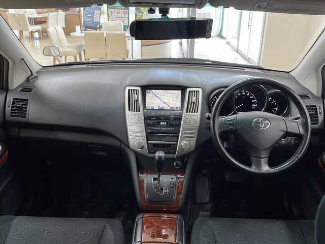 トヨタ ハリアー 240G Lパッケージ 道央・札幌 2003(平15)年 14.7万km シルバーM ・ワンオーナー/・4WD/・寒冷地仕様/・純正ナビ/フルセグTV/CD/・バックカメラ/・純正エンジンスターター/・ETC/・運転席パワーシート/・ワイパーデアイサー/・HID/・フロントフォグ/・リヤフォグ/・キーレス/・ドアバイザー/・電格ミラー